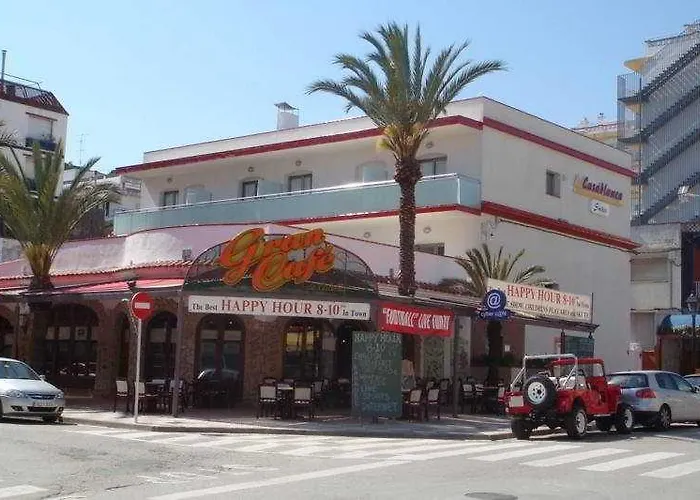 Casablanca - Adults Only Калелья